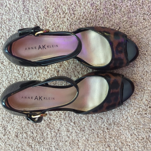 Anne Klein Etenia leopard print heels - Picture 2 of 7